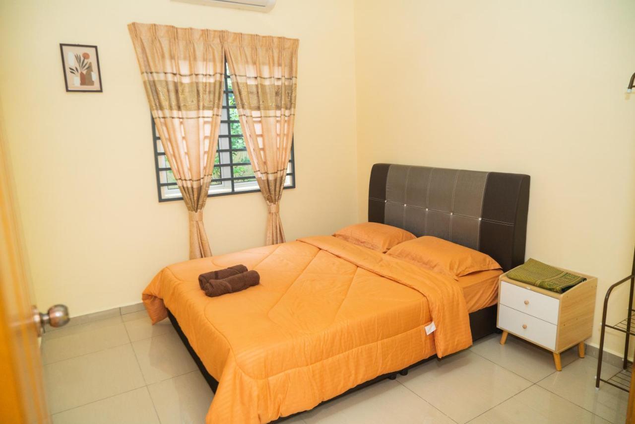 Adorable 3-Bedroom Home With Pool, Wi-Fi And Bbq Rembau Dış mekan fotoğraf