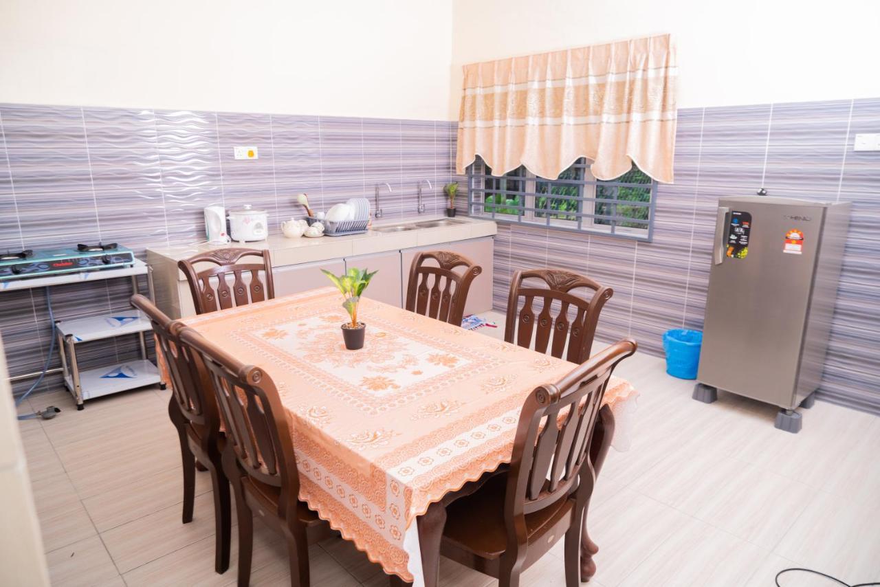 Adorable 3-Bedroom Home With Pool, Wi-Fi And Bbq Rembau Dış mekan fotoğraf