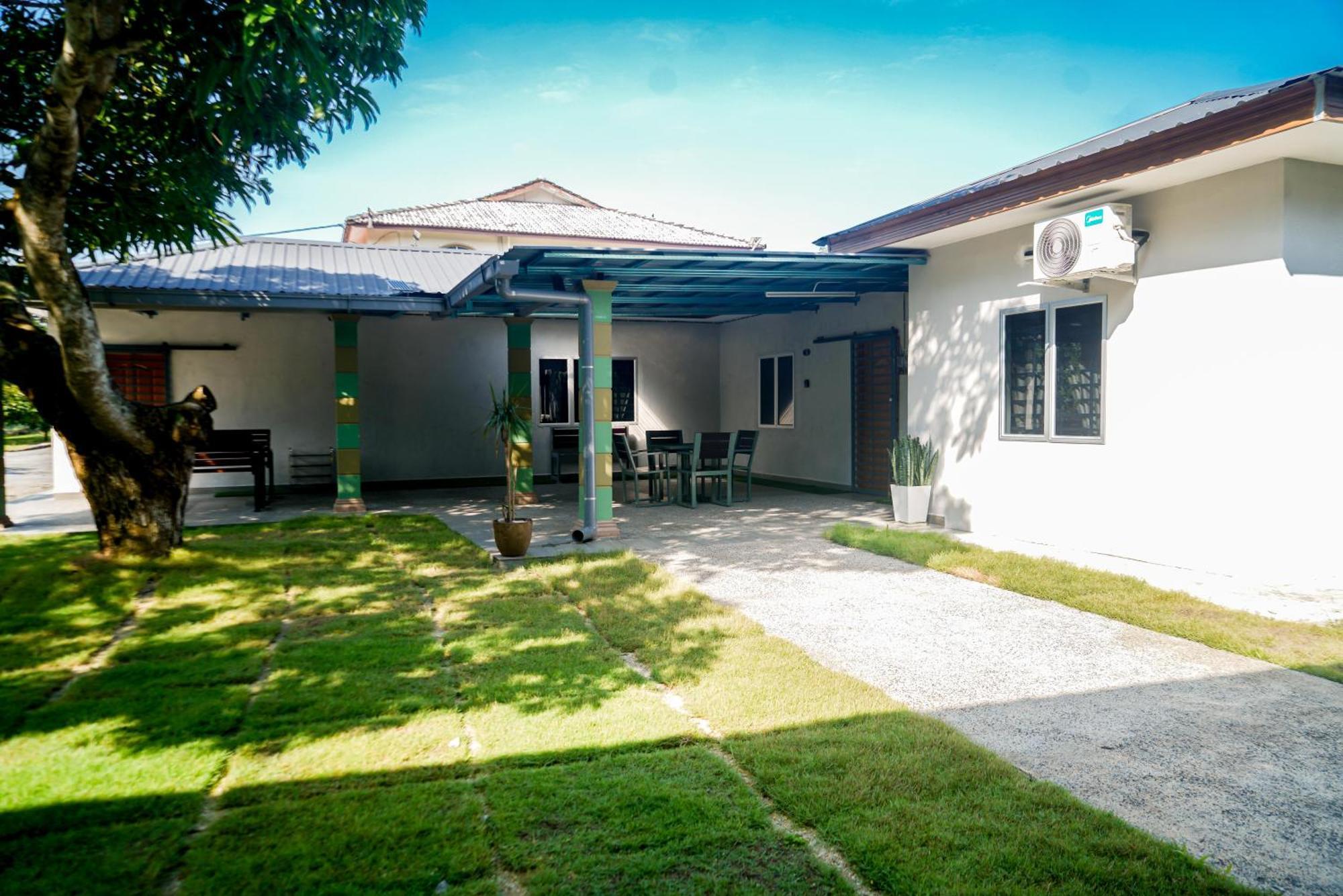Adorable 3-Bedroom Home With Pool, Wi-Fi And Bbq Rembau Dış mekan fotoğraf