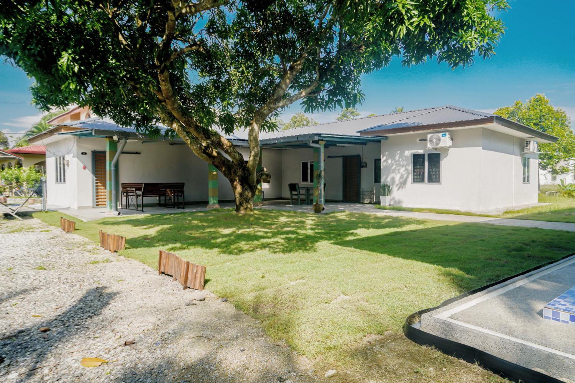 Adorable 3-Bedroom Home With Pool, Wi-Fi And Bbq Rembau Dış mekan fotoğraf